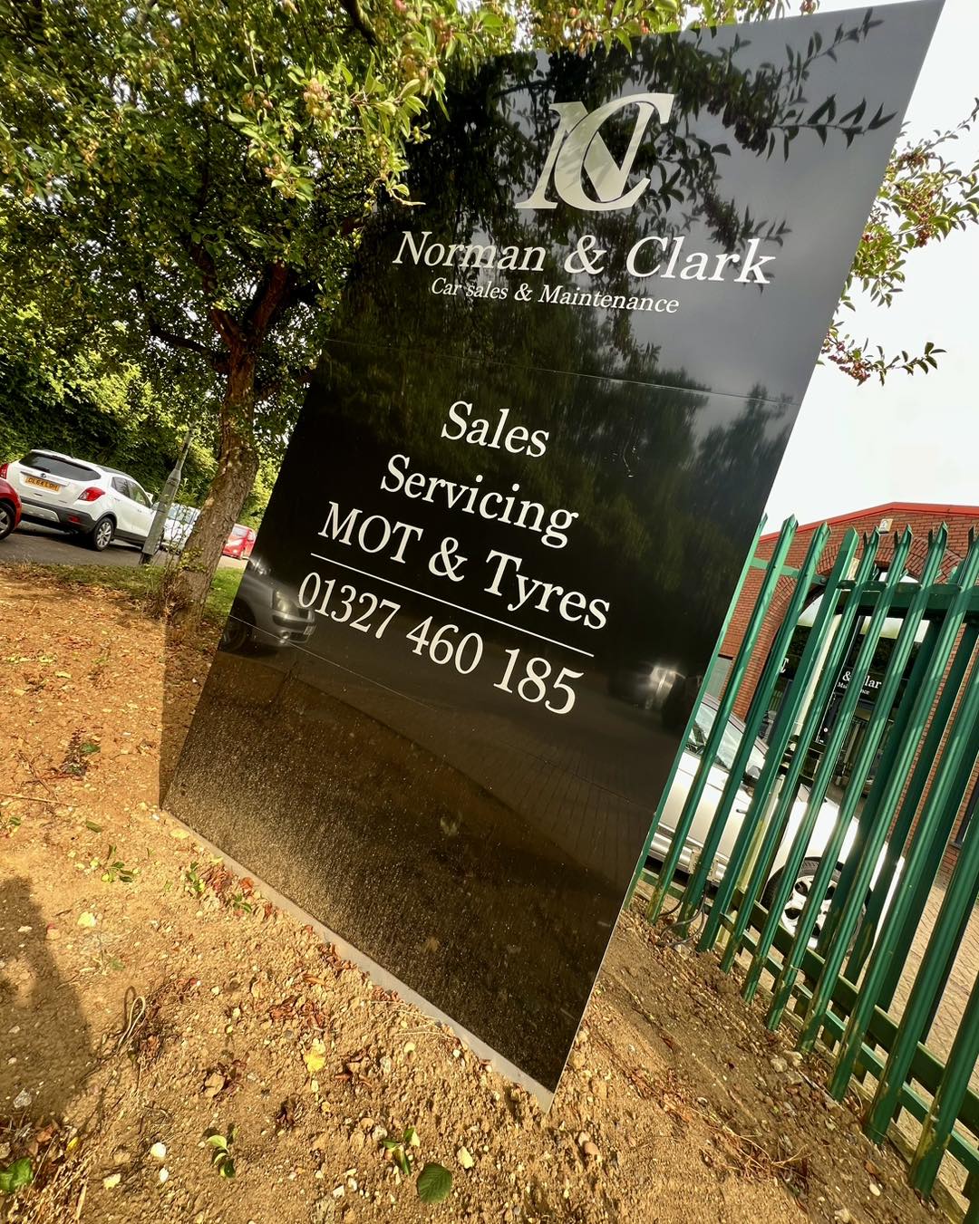 482064386_1113122777284005_733461550795596744_n Norman & Clark showroom Sign in Daventry
